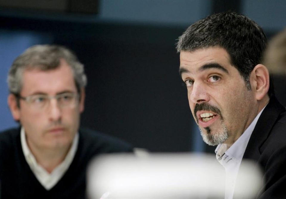 Olano y Goia, en la comisión de investigación. Foto: EFE