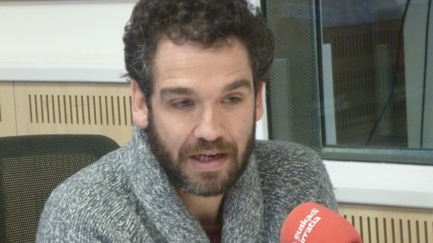 Txirrista erraldoi bat Donostiako Atotxa dorrean