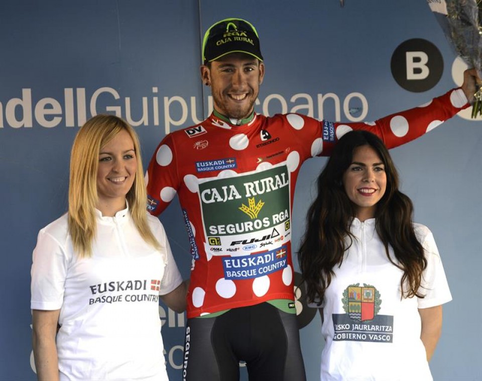 Omar Fraile, con el maillot de la montaña. Foto: EFE