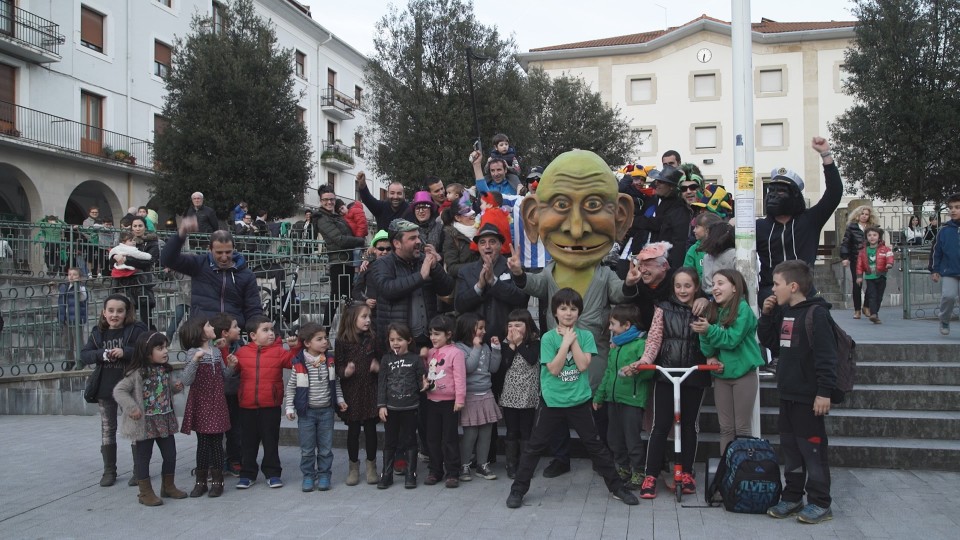 Aretxabaletako agurra, mozorroturik