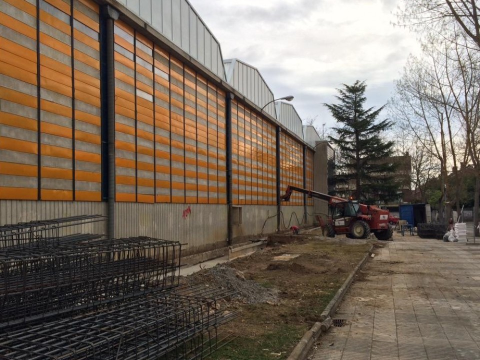 Comienzan las obras de remodelación del Polideportivo de Mendizorrotza, 10.04.2015