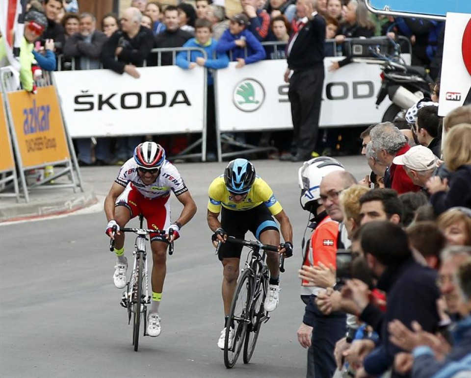 Llegada Henao y Purito, quinta etapa. Efe. 