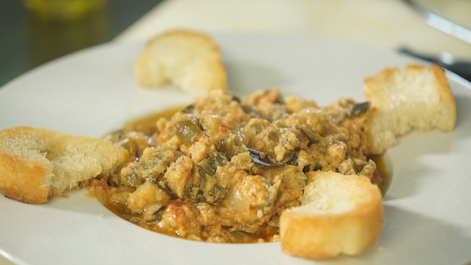 Guardiako baratze zaharrean pistoa prestatu dugu