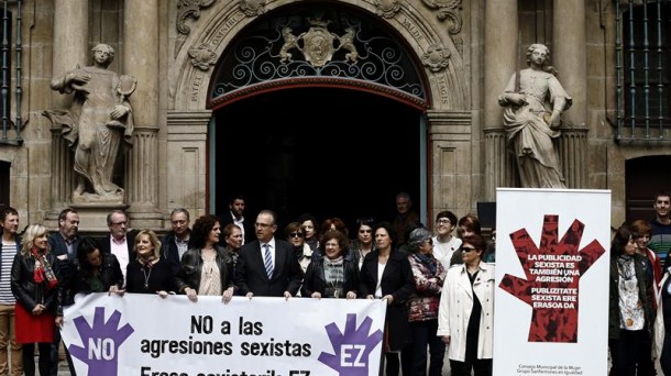 Concentración silenciosa en Pamplona. Foto: EFE