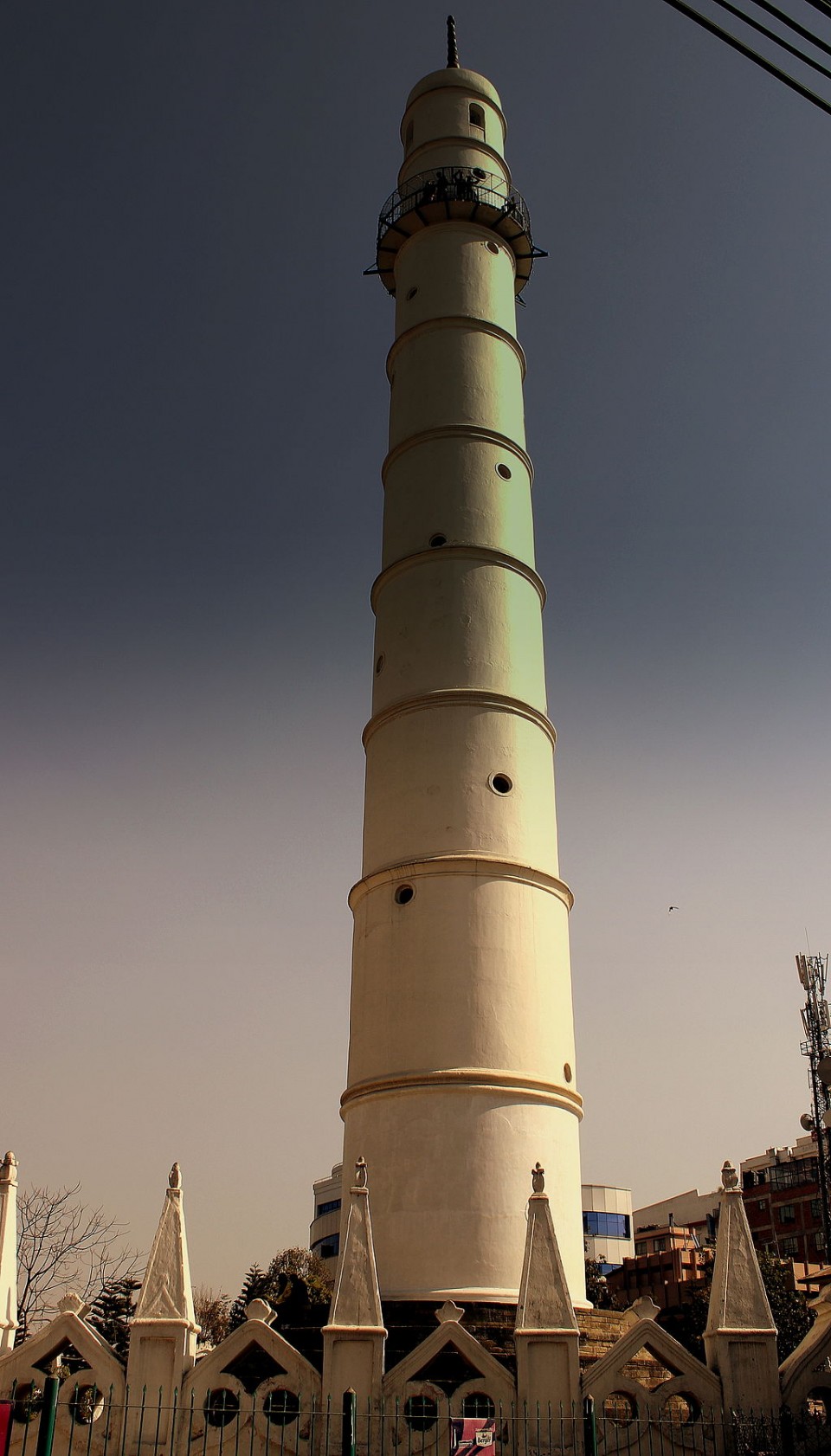 Dharahara, antes de caer. Foto: Wikipedia Commons