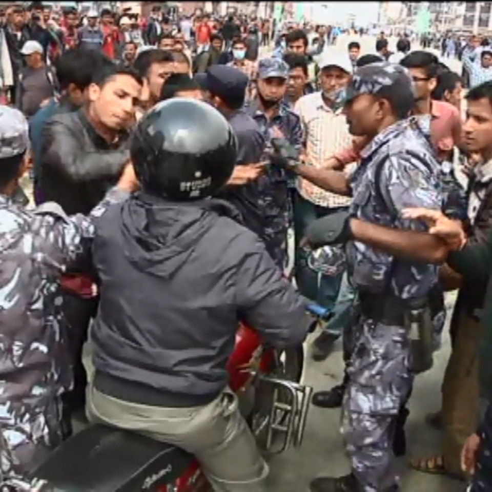 Protestas en Nepal por la escasez de ayuda