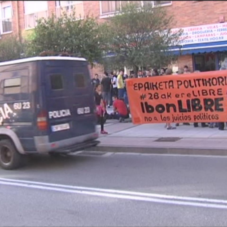 Protestas de ayer tras la detención de cuatro de los seis condenados. Foto de archivo: EiTB