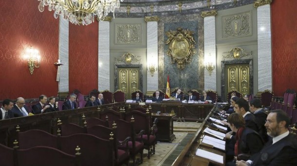 El Tribunal Supremo delibera sobre los recursos.