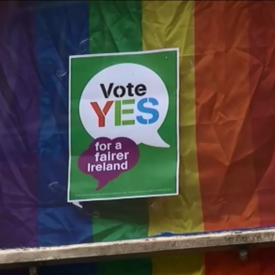 Homosexualen arteko ezkontzak legeztatzea onartu du Irlandak