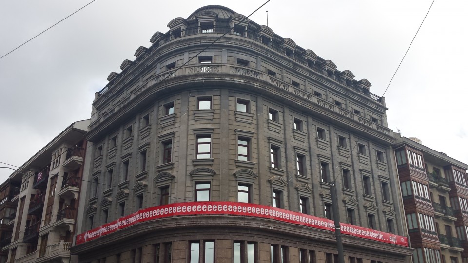 Metroaren egoitza Athleeeetic. Eup!