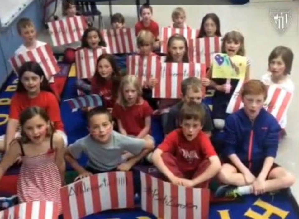 Minnessotako umeak Athletic-eko himnoa kantatzen - Argazkia: Athletic-eko kanala Youtube