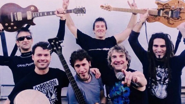 Etsaiak vuelve a los escenarios