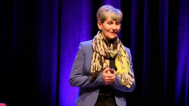 Lynne Mactaggart : El ensayo mental y la intención 