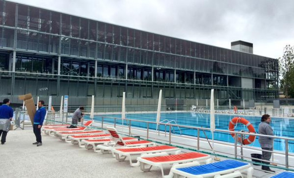 Mañana se abren las piscinas de Mendizorotza y Gamarra, 29.05.2015