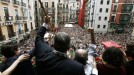 Concentración en Iruñea a favor del nuevo alcalde. Foto: EFE title=