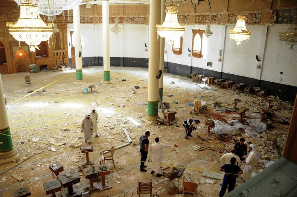 Mezquita de Kuwait tras el atentado