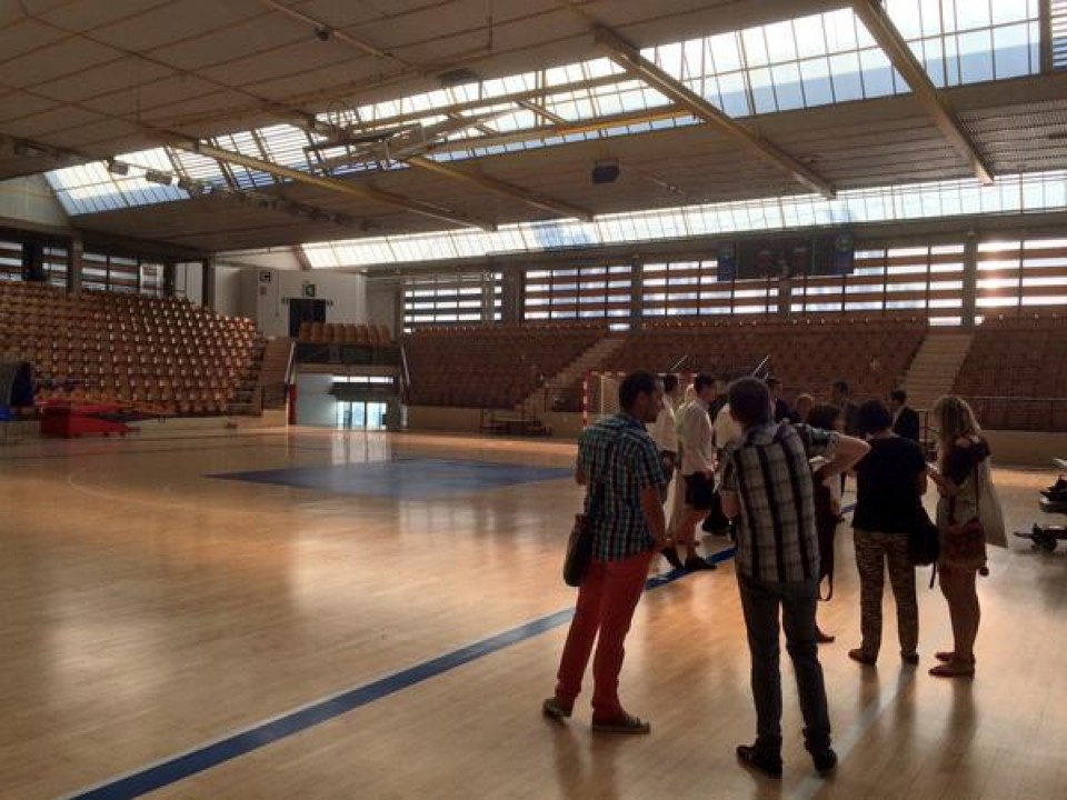 Termina la reforma de Mendizorrotza, 02.07.015 mayor accesibilidad, seguridad y nuevos aseos.