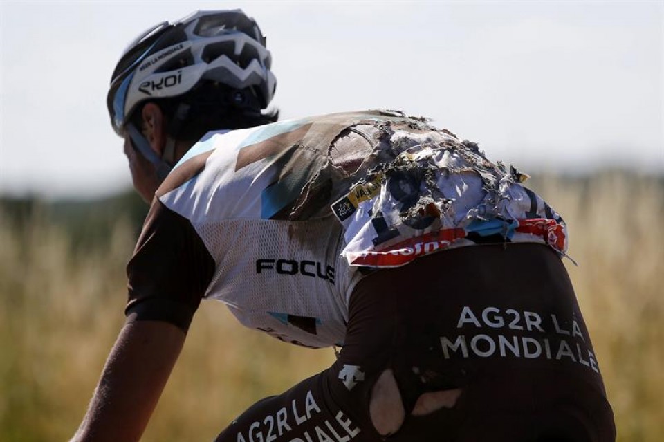 Van Summeren tras la caída en la 3ª etapa