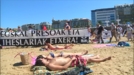 Etxerat realiza protestas en las playas vascas