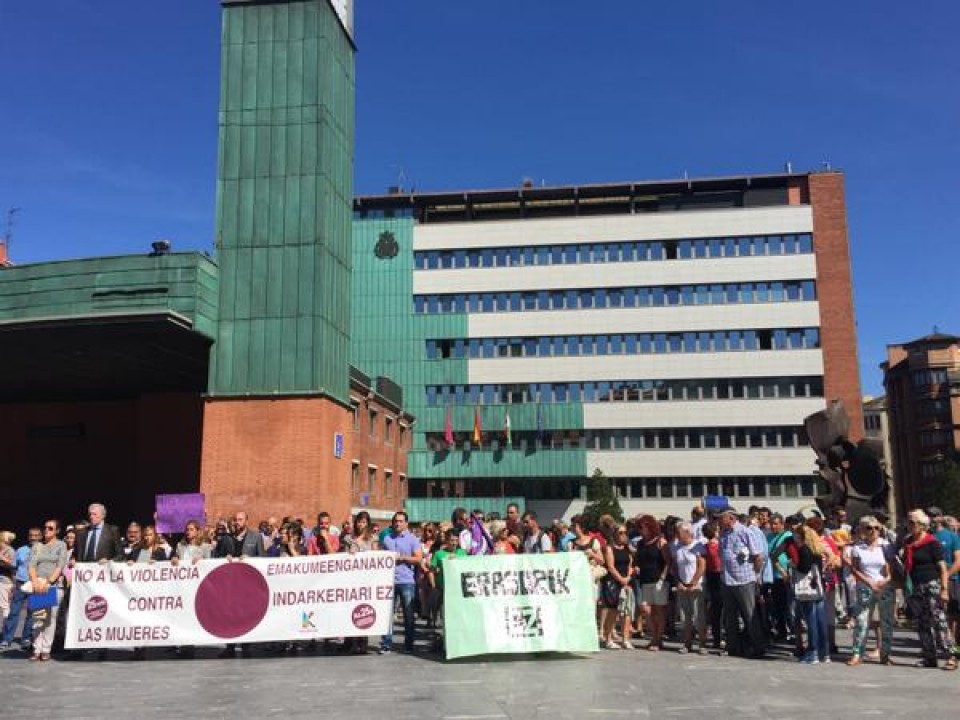 Amaia del Campo: 'Sumina eta amorrua eragiten digu sexu-erasoak'