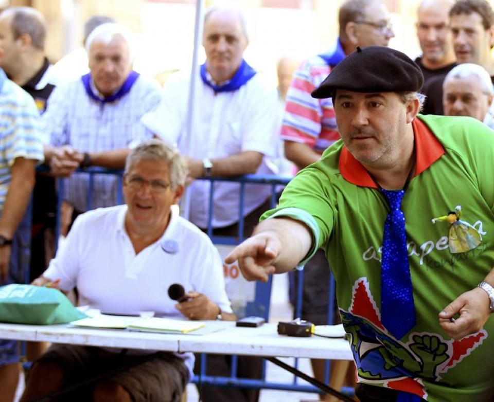 Igel jokoan jolasten, txapelketan. Irudia: EFE