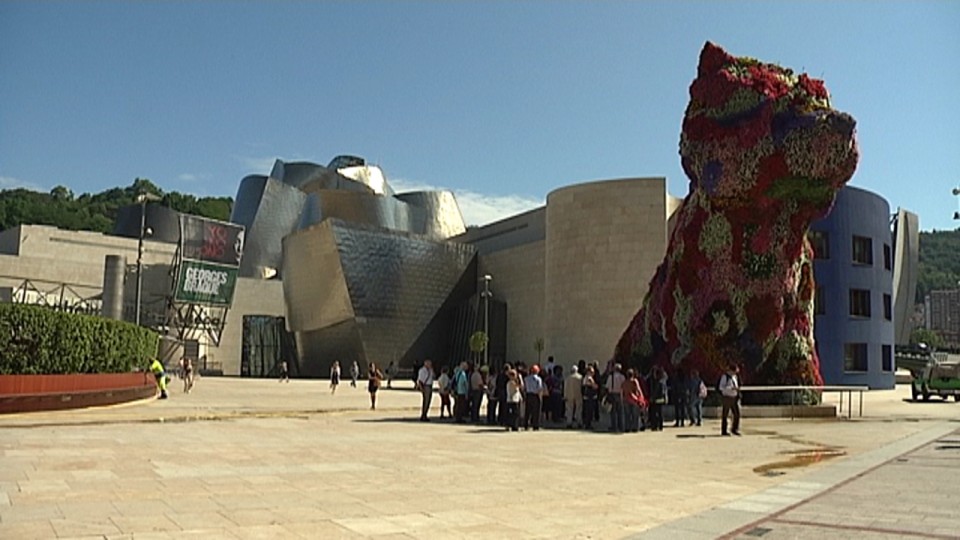 Zortzi eguneko greba deitu dute Guggenheim Bilbaoko langileek