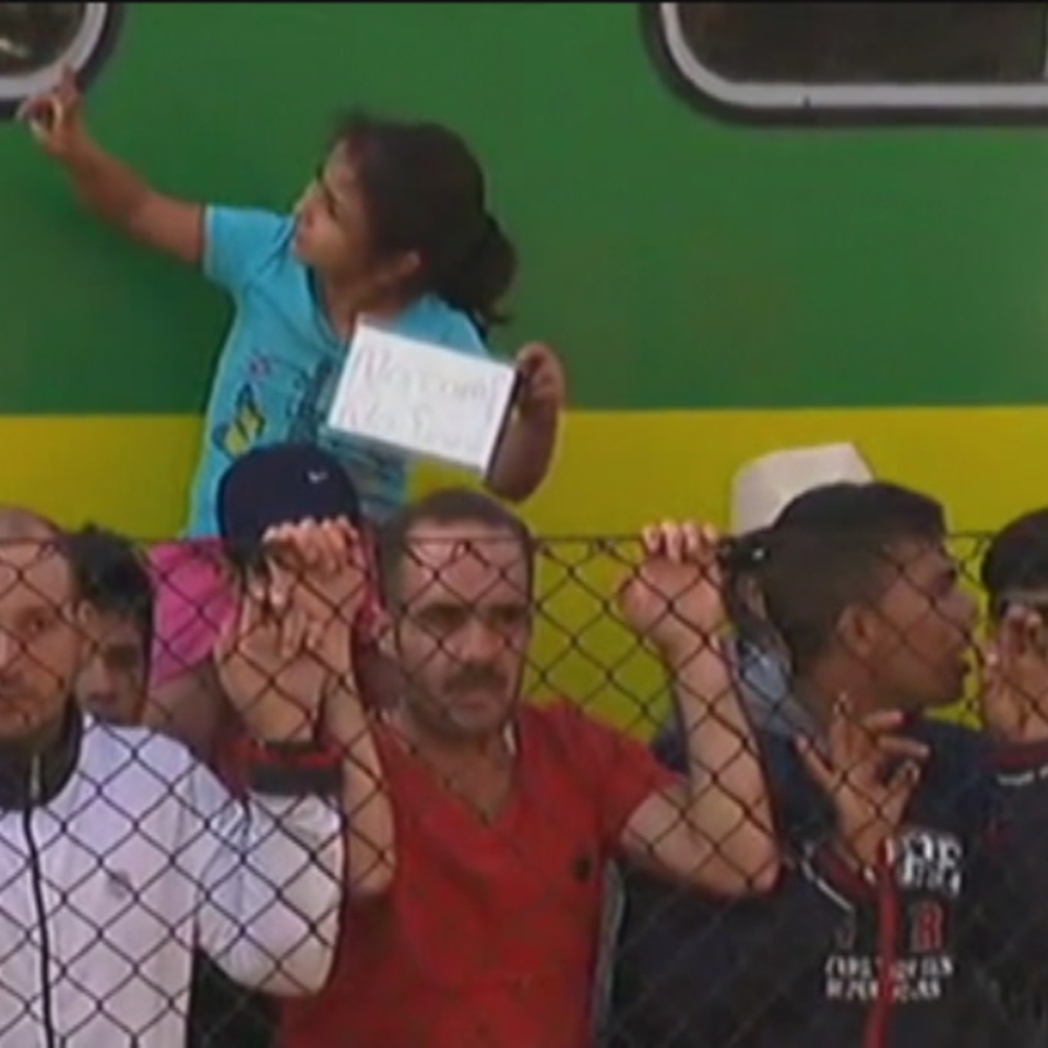 Errefuxiatuak: Hungariako trena, ez atzera ez aurrera