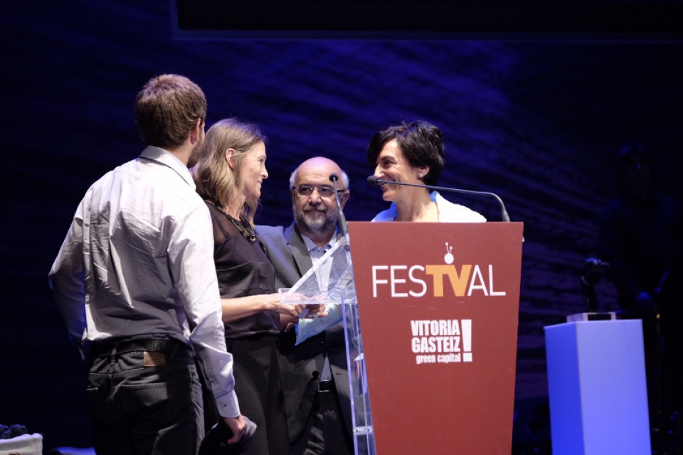 EiTB saria jaso zuen Sarasolaren familiak