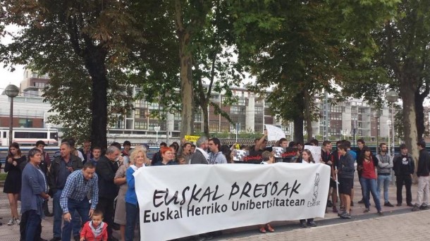 Concentración de Etxerat en Vitoria-Gasteiz.