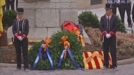 Artur Mas y Ada Colau realizan la ofrenda floral durante la Diada