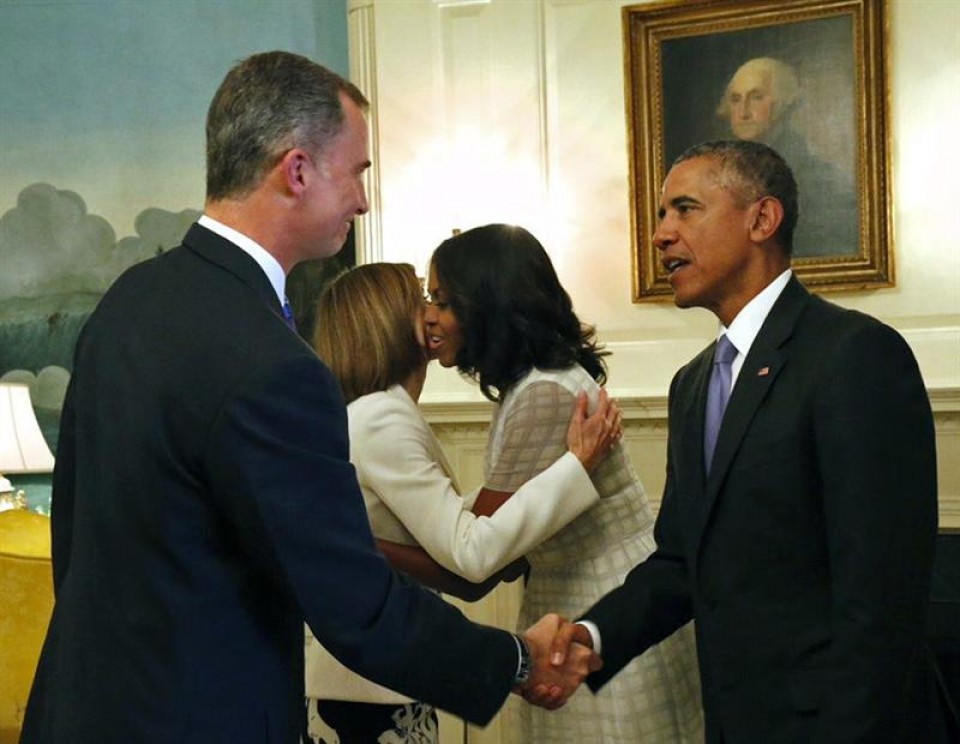 Los reyes Felipe y Letizia y presidente de EE. UU., Barack Obama y la primera dama, Michelle. EFE
