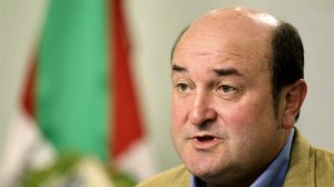 Ortuzarrek 'zorte onena' opa dio Quirogari