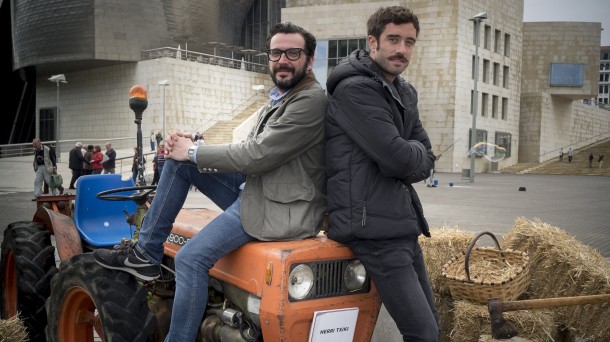 Zuhaitz Gurrutxaga y Mikel Pagadi, en la presentación de la temporada, en Bilbao. (Foto: EiTB)