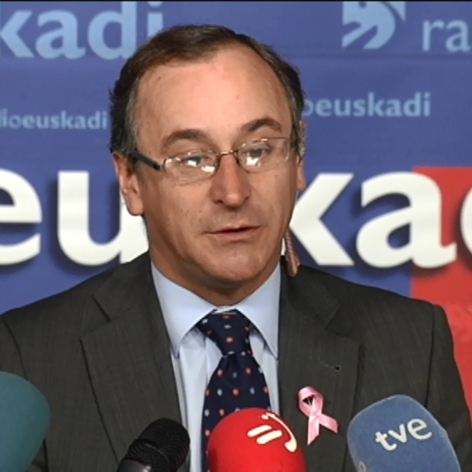 El ministro de Sanidad y nuevo presidente del PP vasco, Alfonso Alonso. Imagen de archivo: EiTB