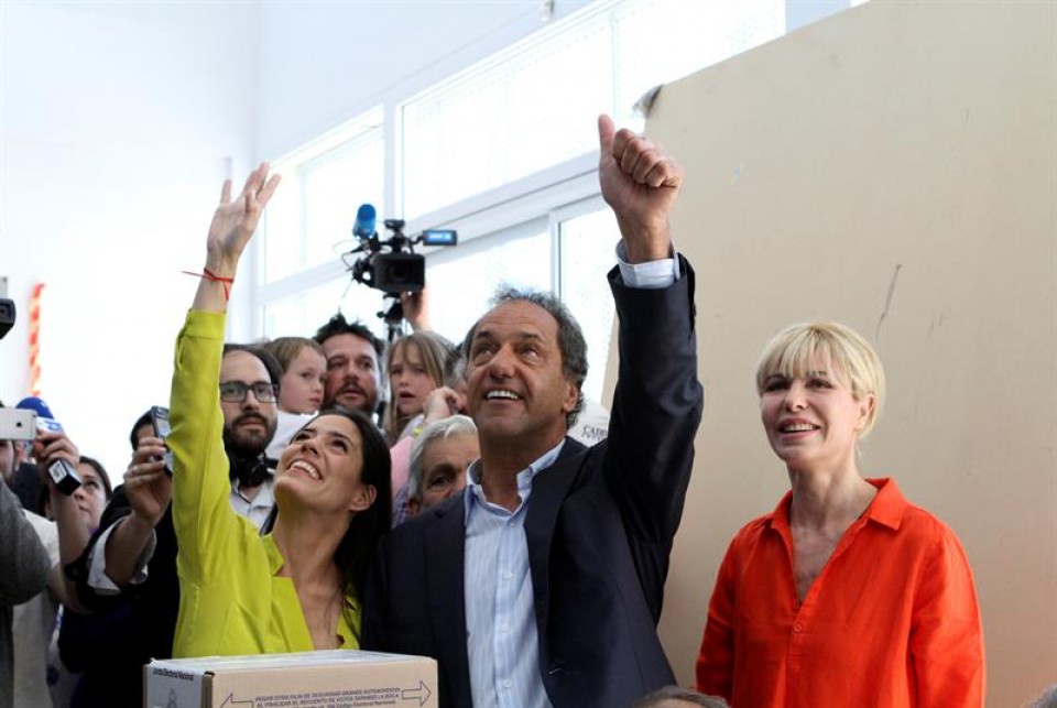 El candidato a la presidencia argentina, Daniel Scioli. Foto: EFE