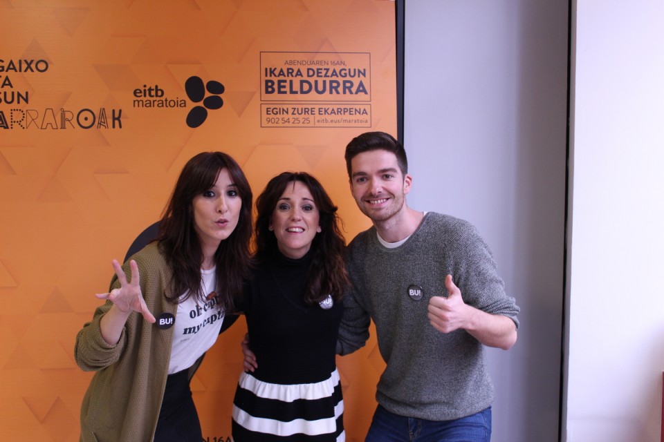Edurne Garmendia, Ainhoa Vitoria e Ibon Fernandez. Foto: EiTB