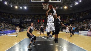 Bilbao Basket aise gailendu zaio Trentori eta bere taldeko liderra da