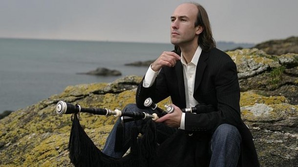 Carlos Nuñez trae su gaita y su fusión celta a Barañain