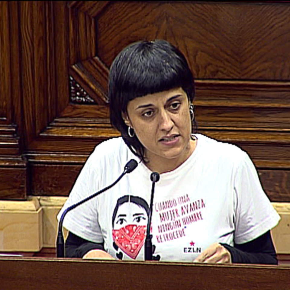 Anna Gabriel Kataluniako Parlamentuan. Irudia: EiTB