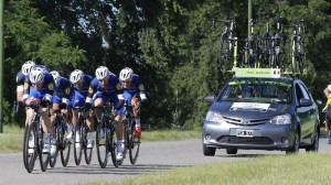 Etixx Quick Step se lleva la crono por equipos