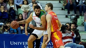 Baskoniak Murtzian galdu du, amaiera polemikoko partidan (68-66)