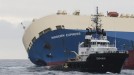 Traslado del 'Modern Express' al puerto de Bilbao. Foto: EFE.