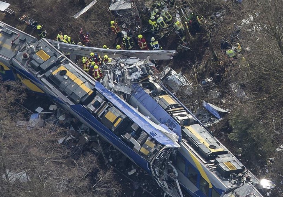 Choque de dos trenes en Bad Aibling (Alemania). Foto: EFE