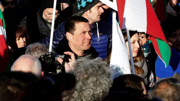 Otegi, Logroñoko kartzelatik ateratzean. EFE