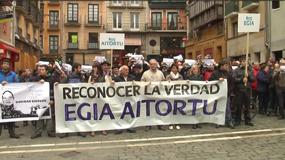 Concentración por el asesinato de Ángel Berrueta en Pamplona/Iruña. Foto: EiTB