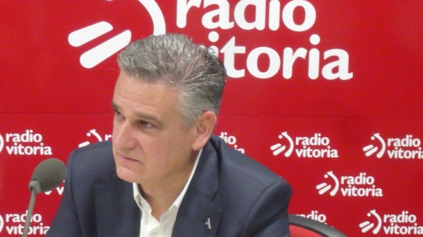Juan Ugarte (SEA):"¿Dónde viven EH Bildu, Podemos e Irabazi?"