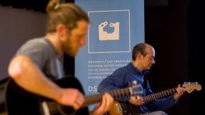 Donostia, Guinness errekorraren bila Jimi Hendrixen abesti batekin