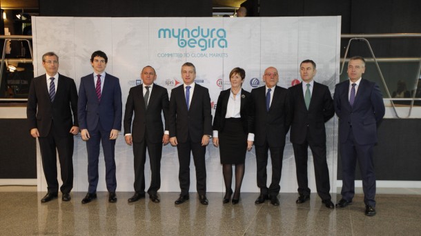 Foto de familia de la Jornada del Consorcio vasco de Internacionalización facilitada por SPRI