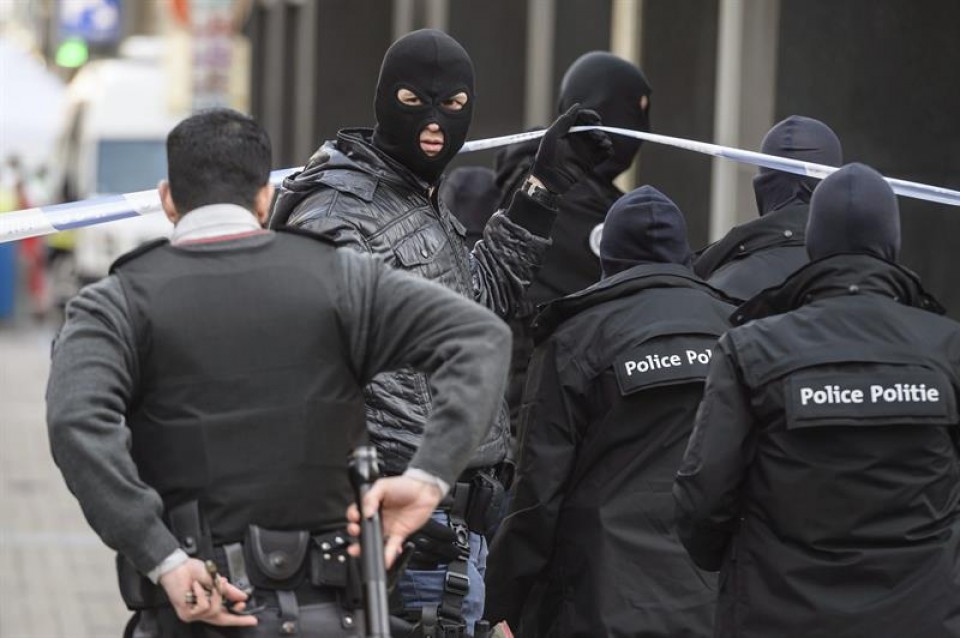 En Bruselas se ha realizado un fuerte despliegue policial y militar. Foto: EFE