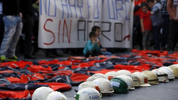 Ehunka lagunek egin dute gaur protesta Donostian EFE